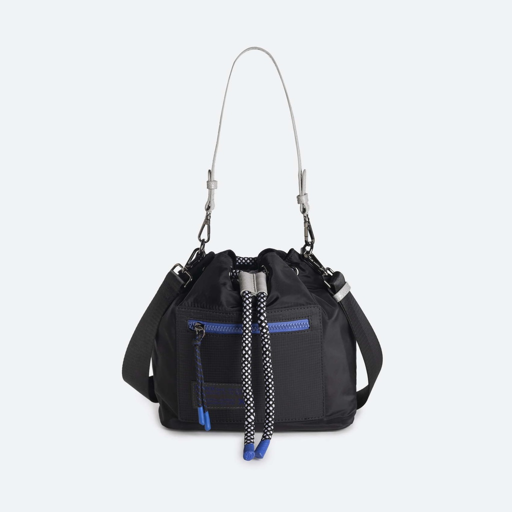 DEEP BUCKET BLACK